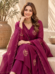 Women Embroidered Anarkali Suit Set with Scalloped Dupatta
